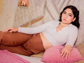 NaomyJenner cam model profile picture