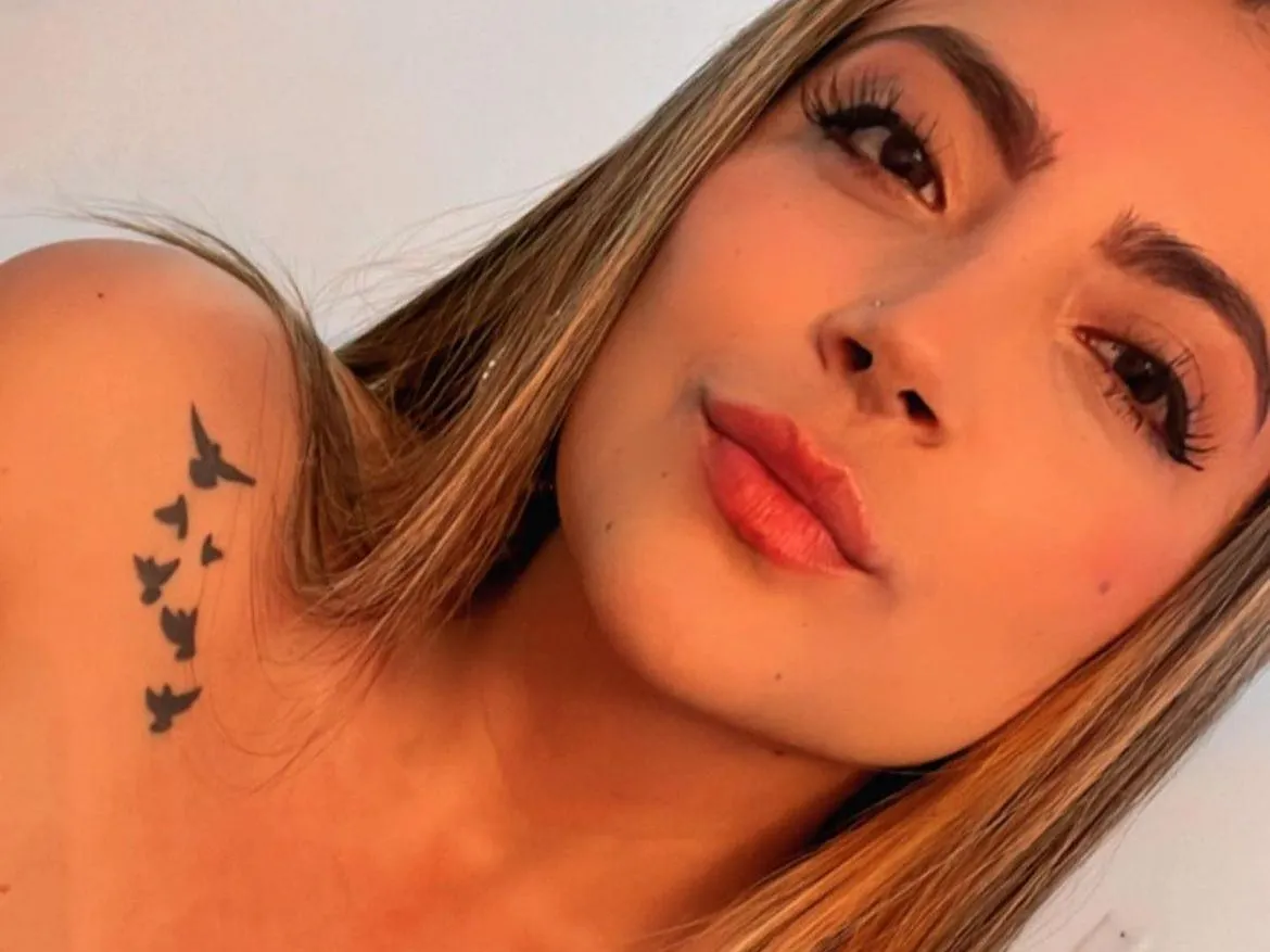 Rache3lsweet profilbild på webbkameramodell