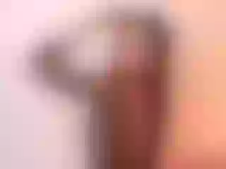 lili_miller profilbild på webbkameramodell