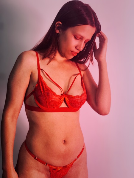 Darsteller SharithHorny Foto 12