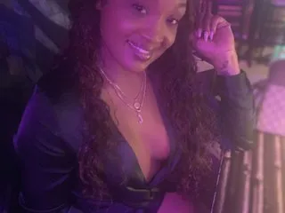 Imagen de perfil de modelo de cámara web de CaramelandChocolate20