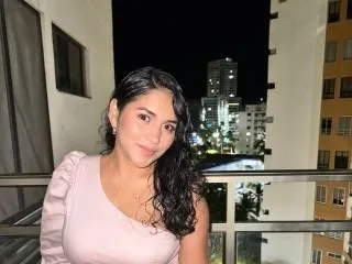Imagen de perfil de modelo de cámara web de MiaJones25