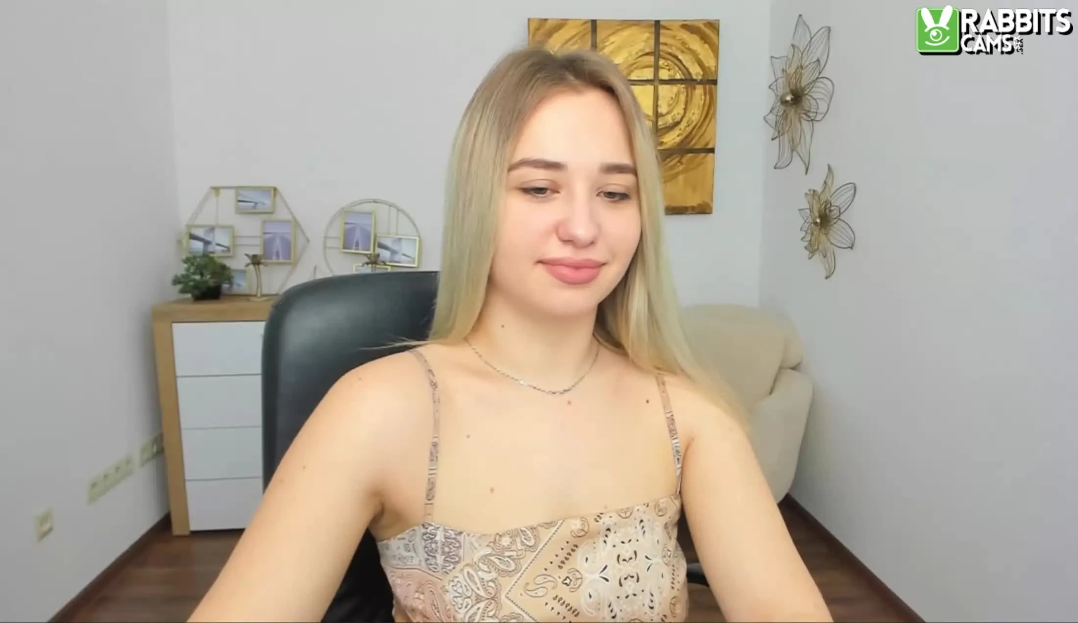 Interprete HazelWhit Video 2