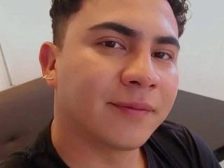 Imagen de perfil de modelo de cámara web de AlbbiBrat