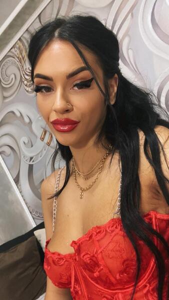 Interprete MAIYRRA Foto 2