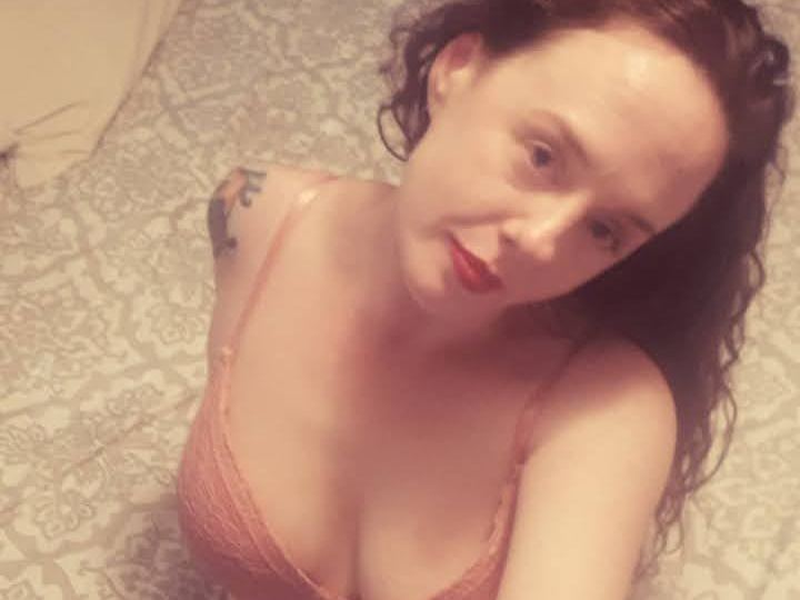 Image de profil du modèle de webcam ChronicJoyRide