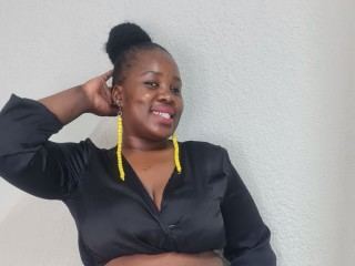 AfricanQueenZA cam model profile picture