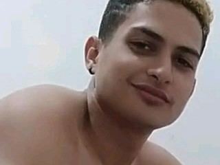 Image de profil du modèle de webcam Alexgreenberet