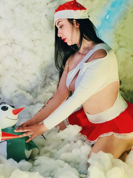 Performer AbbyAndLucys Photo 8