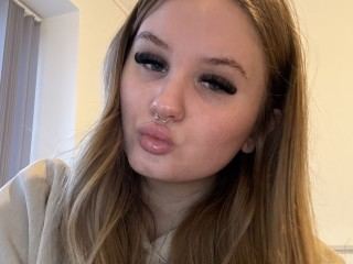 CuteBritishMimi cam model profile picture
