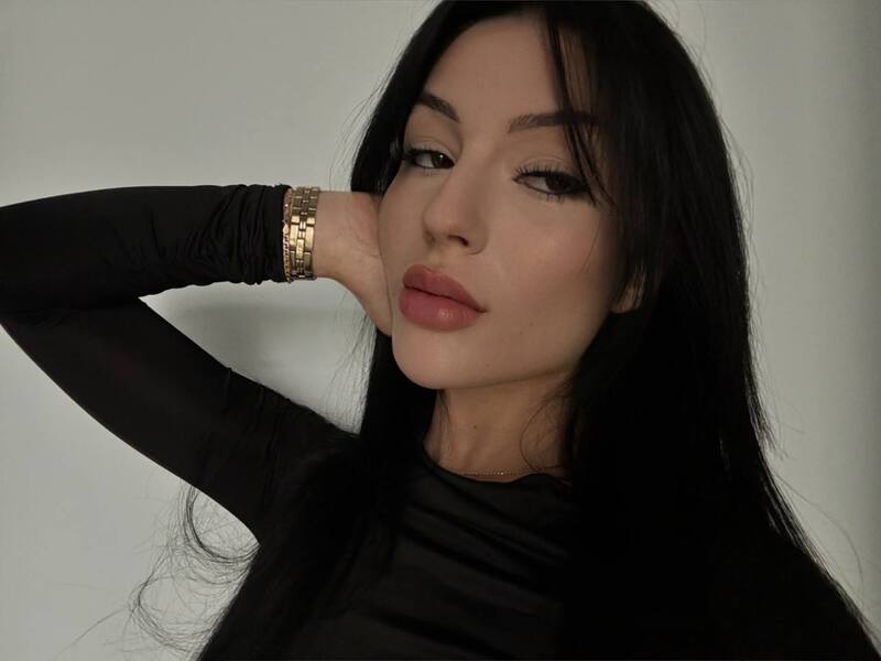 Performer DivaLovee Photo 5