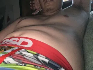 Oscaruncut69 profielfoto van cam model