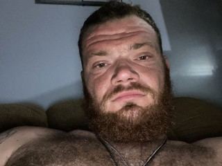 Image de profil du modèle de webcam Hornyredneck22