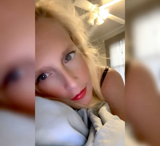 Intérprete AstralElla Foto 8