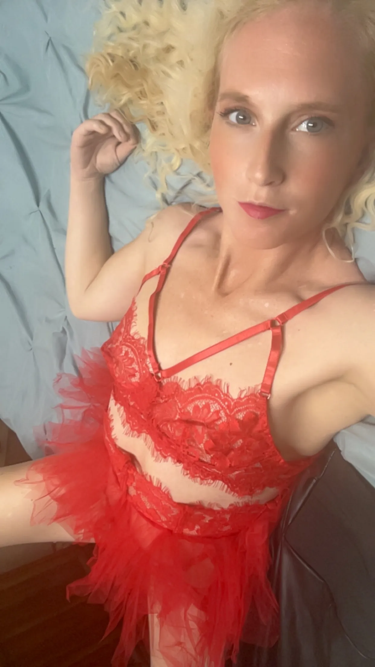 Intérprete AstralElla Foto 1