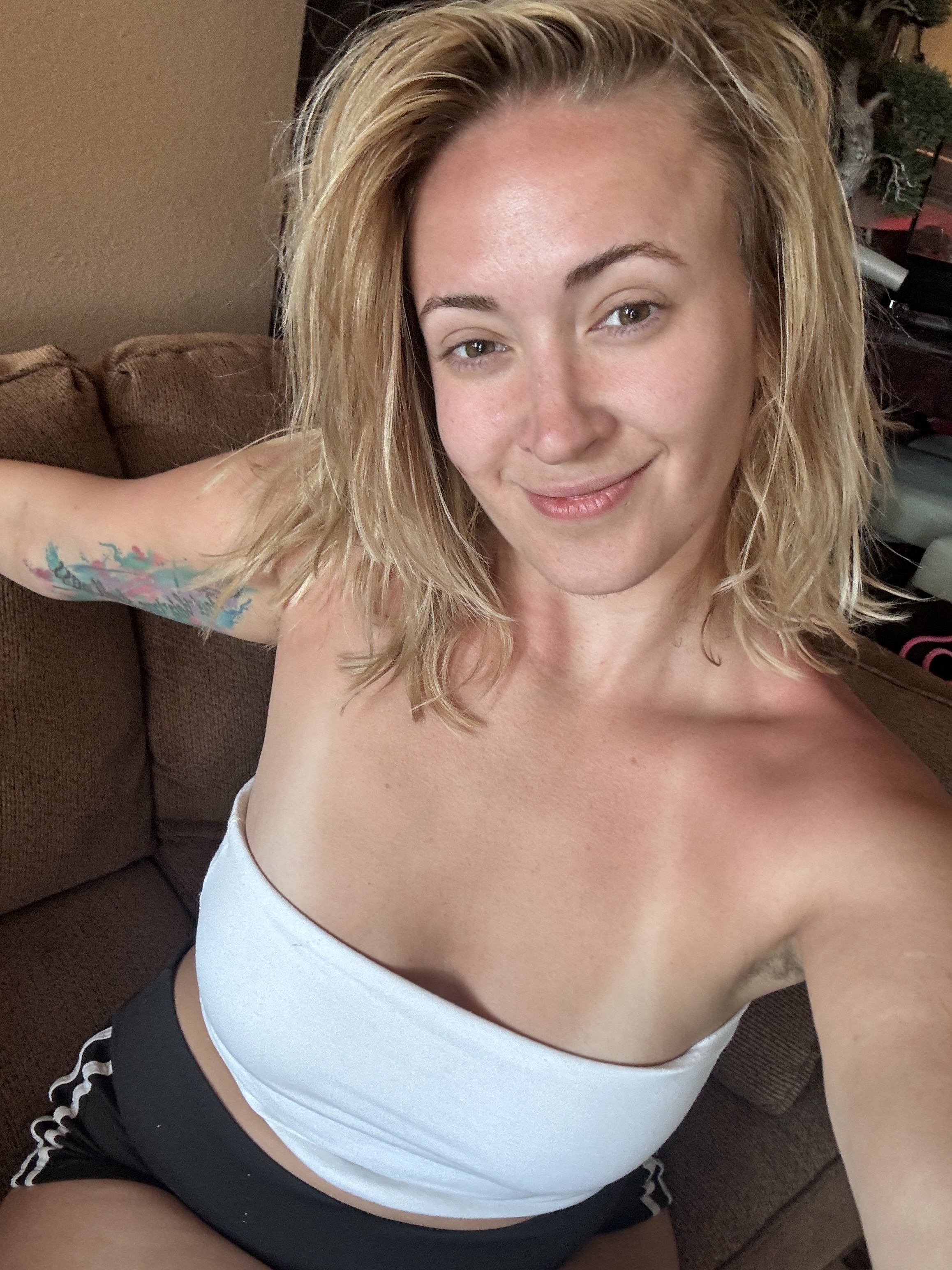 Artist NikkiCums Foto 4