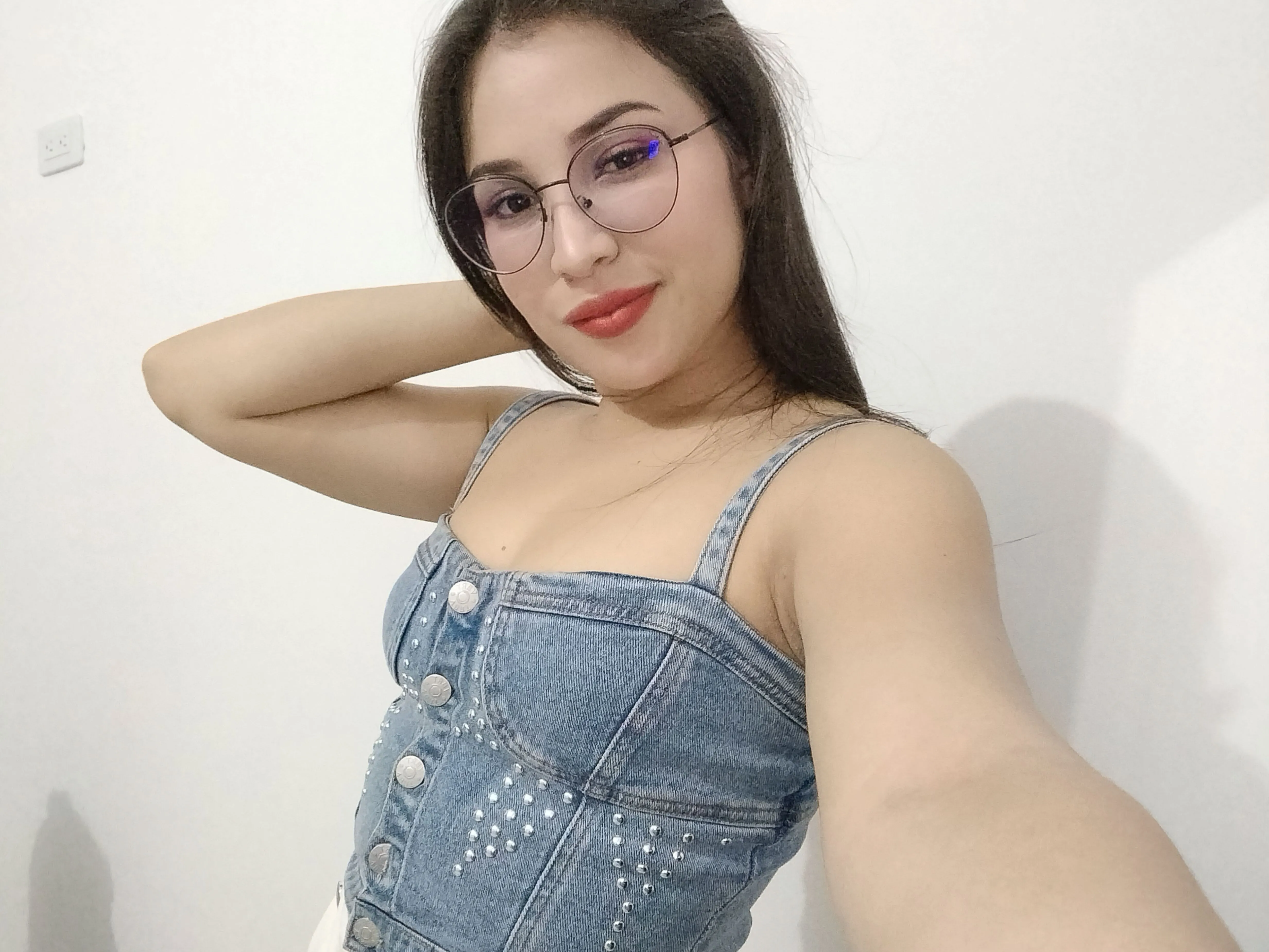 AdissonMarsh profielfoto van cam model