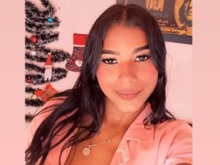 Image de profil du modèle de webcam KathaaGomez