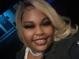 Image de profil du modèle de webcam PrettyTee