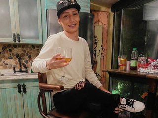 simonhoth profielfoto van cam model