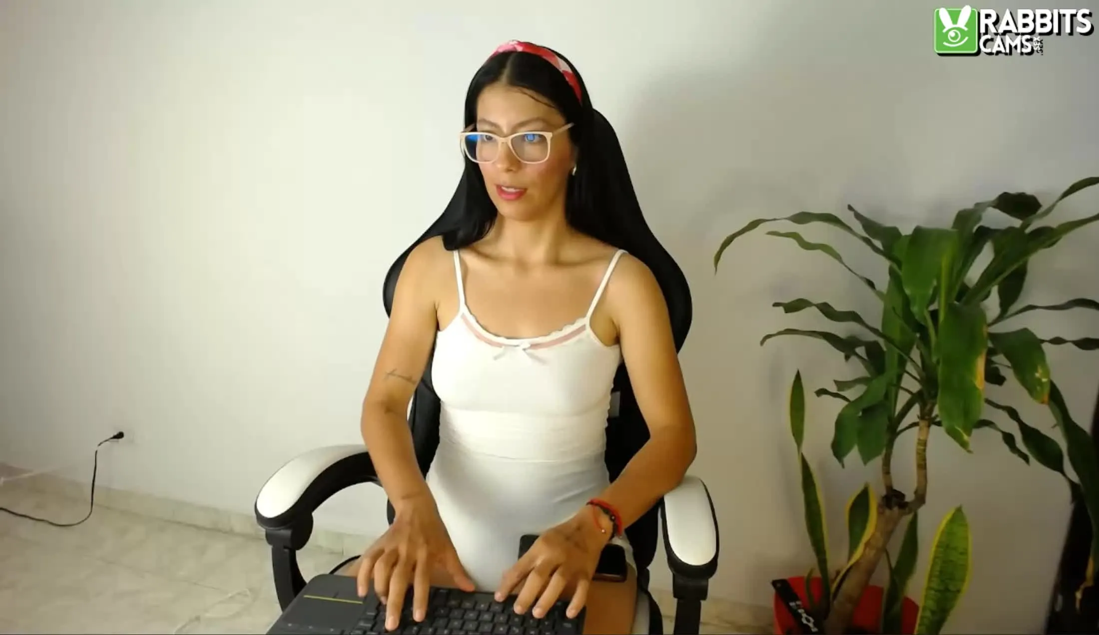 Artist GigiFeet Video 1