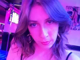 EmmyTheRose profilbild på webbkameramodell