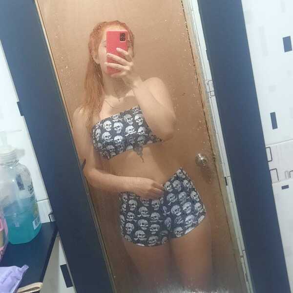 Performer Elizabethh19 Photo 12