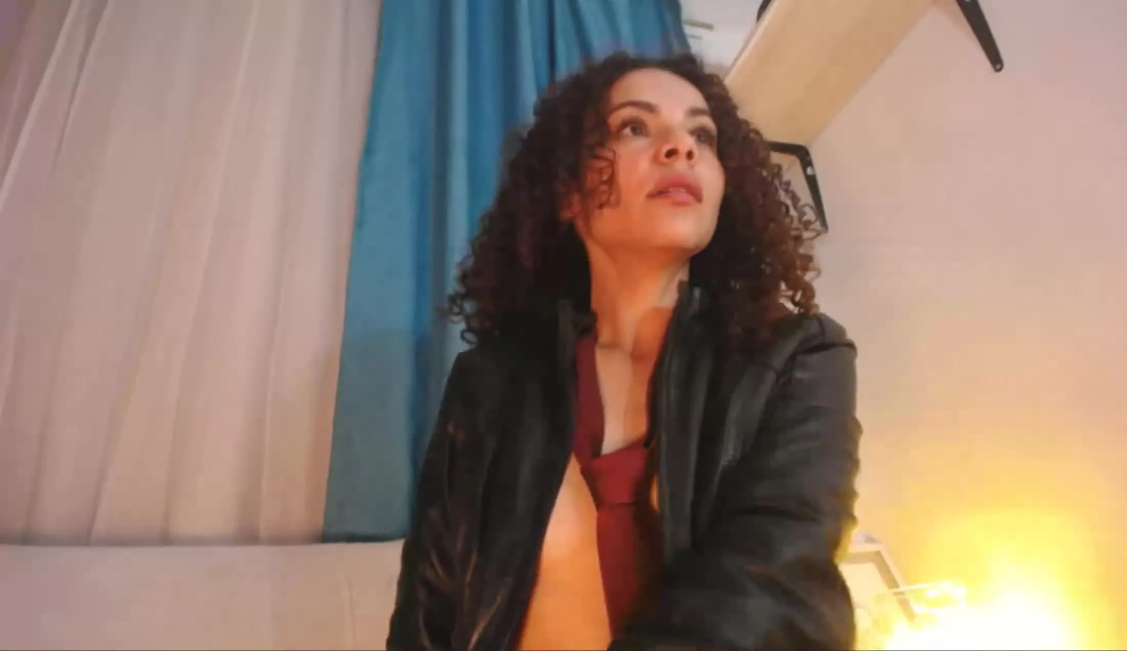 Intérprete DonnaCurlySunShine Video 2