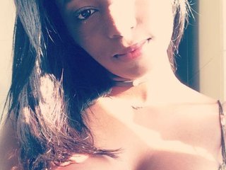 Foto de perfil de modelo de webcam de nomimalonee 