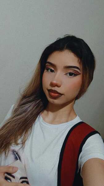 Performer DearLucy Photo 3