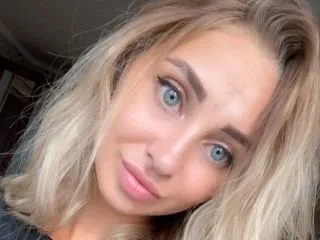 Profilbilde av SweeeetJullia webkamera modell