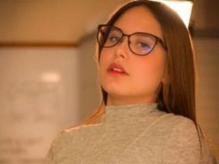 Foto de perfil de modelo de webcam de liia049