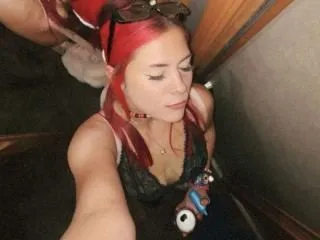 Imagen de perfil de modelo de cámara web de LittleSexyRed