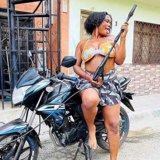 Performer ChristinneJones Photo 5