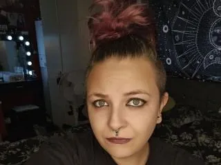 Profilbilde av LunaFoxx24 webkamera modell