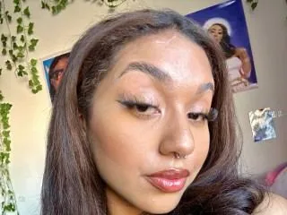 MyaPerez profilbild på webbkameramodell