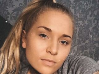 Profilbilde av Blondey_Green_Eyes webkamera modell