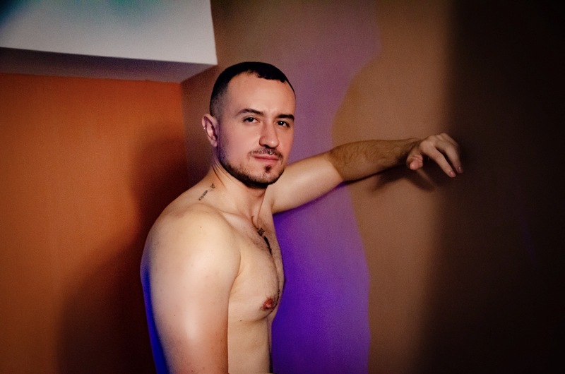 Interprete AdamBolton Foto 2