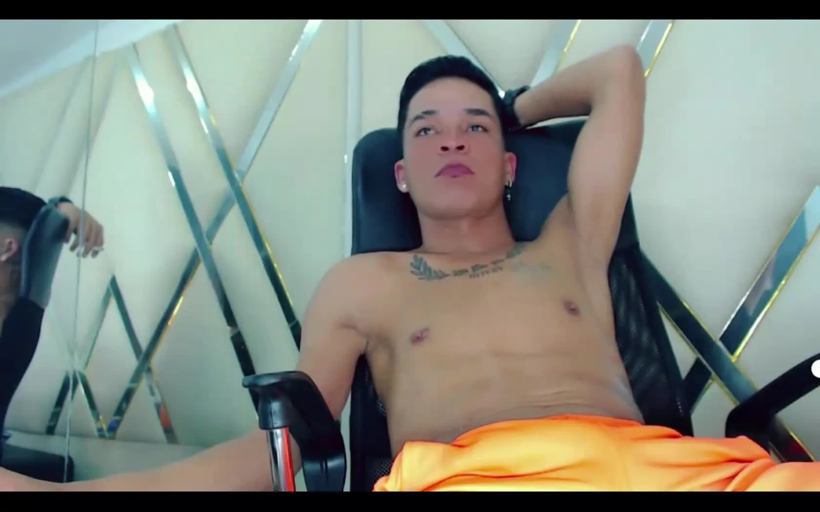 Artista LuiggyHot Video 1