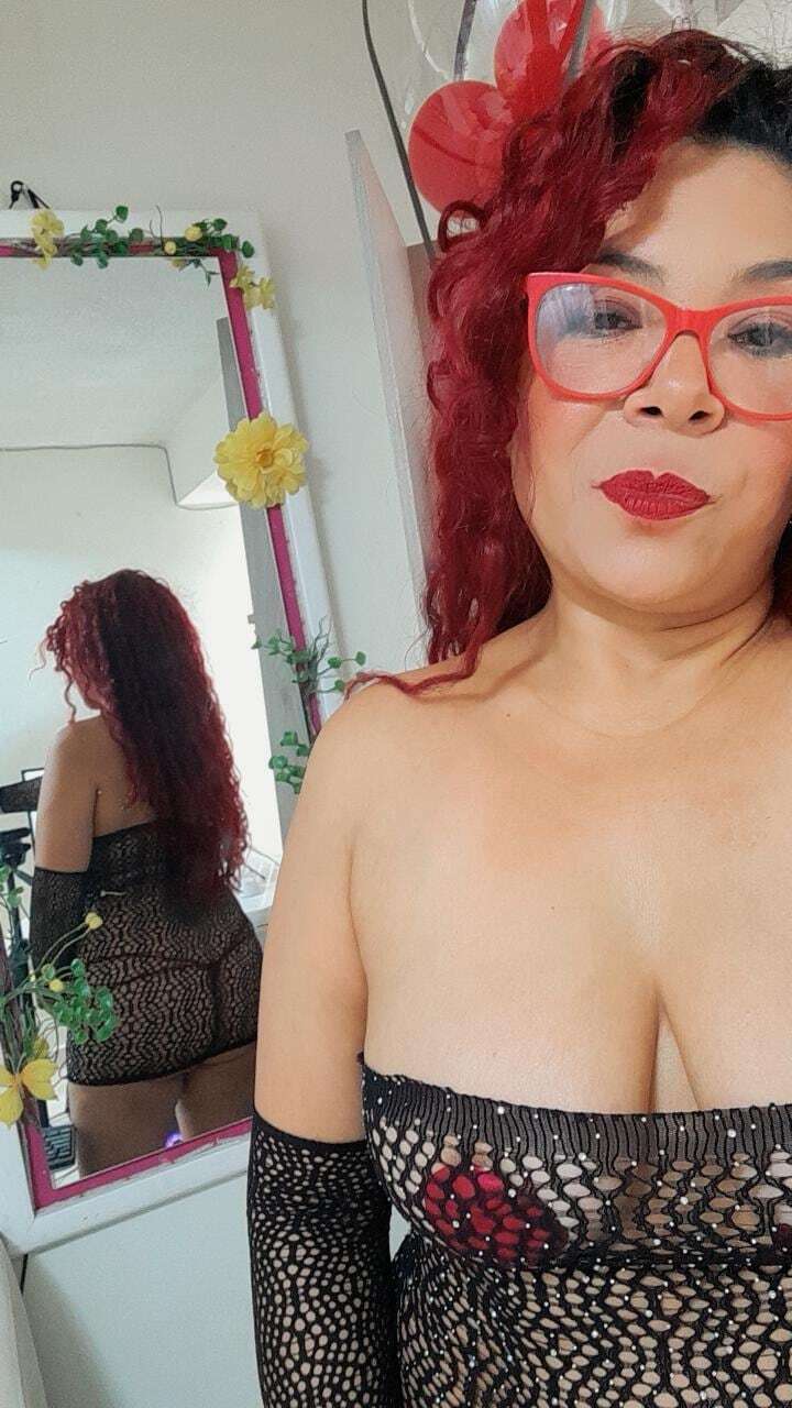 Intérprete scarletcurly Foto 10