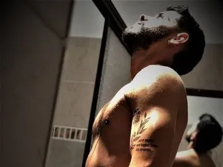 Imagen de perfil de modelo de cámara web de JustynTate