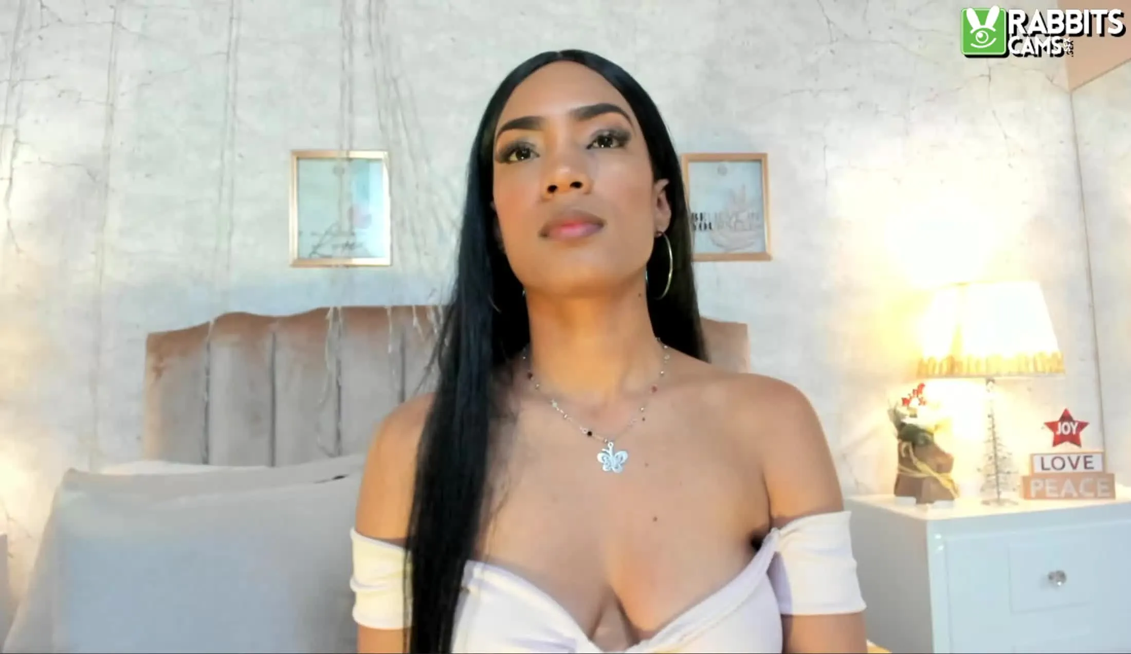 Interprète NatashaLewiss Vidéo 1