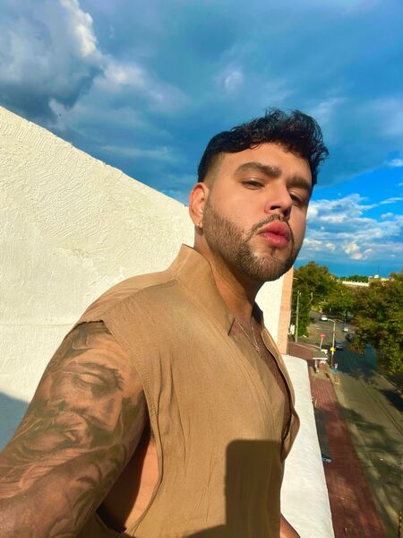 Performer StefanManzur Photo 10