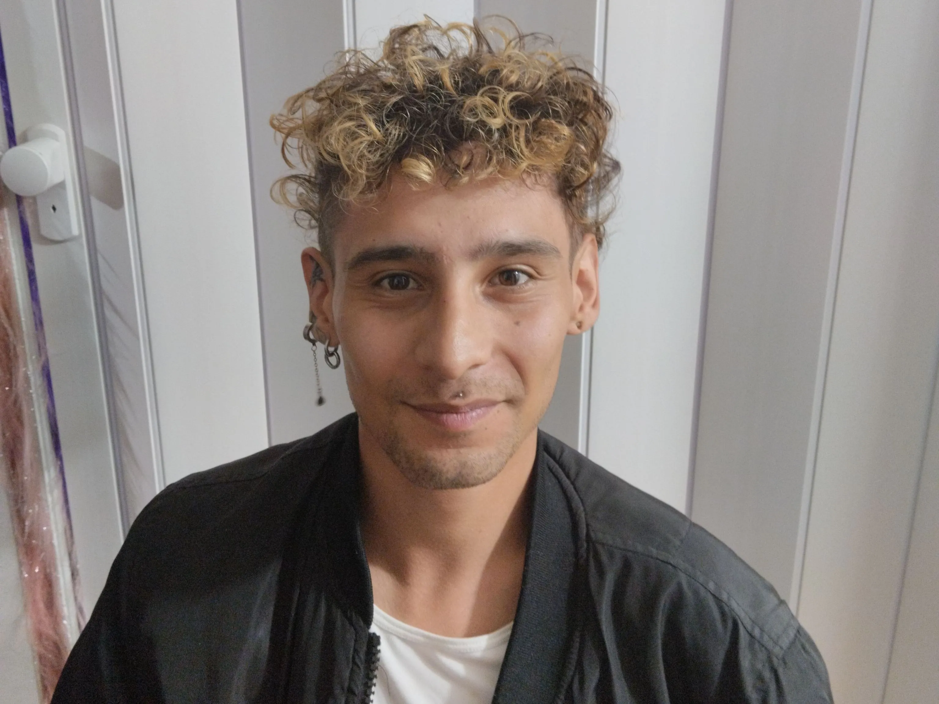 Foto de perfil de modelo de webcam de VioletNoah