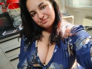GEORGYIAA cam model profile picture