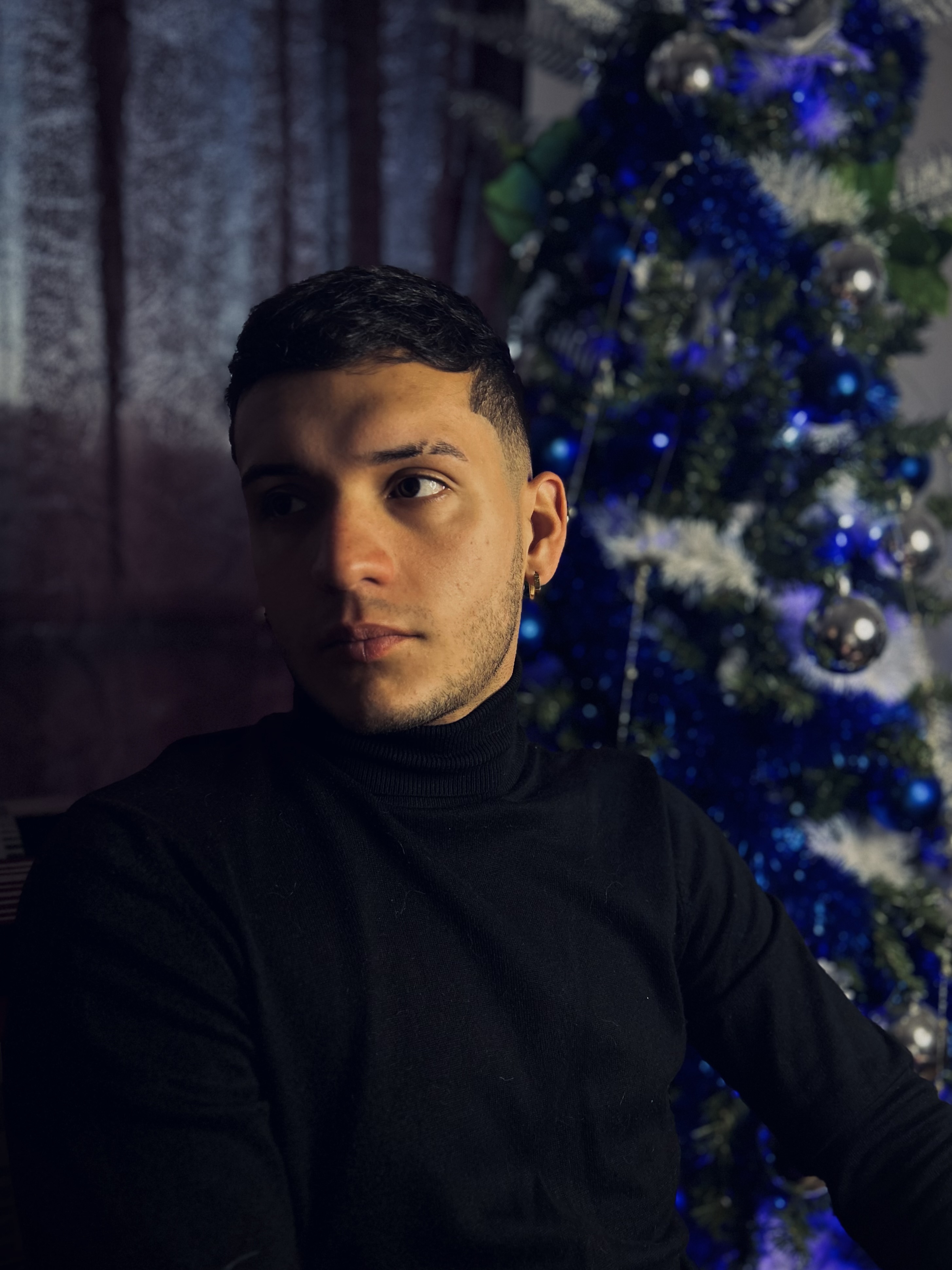 Performer nohawhiite Photo 2