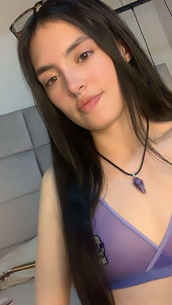 Interprète HottieLady19 Photo 4