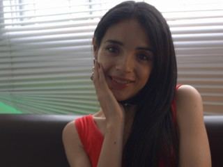 Image de profil du modèle de webcam LilyRouse18