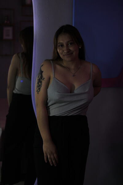 Interprète laucutee Photo 6