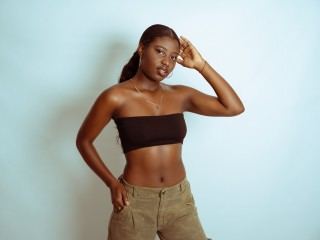 Image de profil du modèle de webcam BonnieSimone